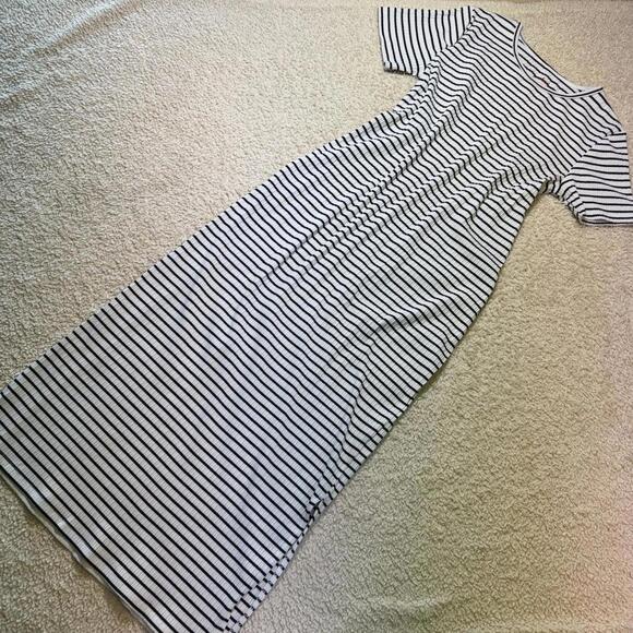 Isabel Black and White Striped Ribbed Midi Dress MEDIUM NWT - Picture 1 of 4